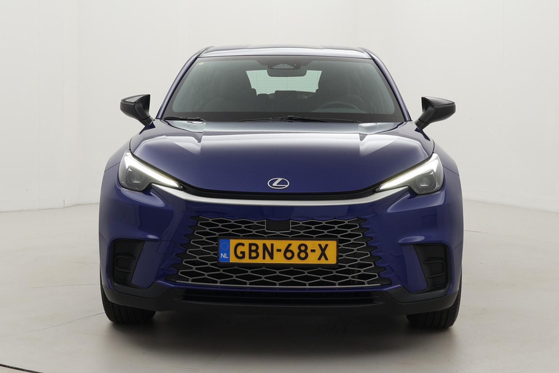 Lexus LBX