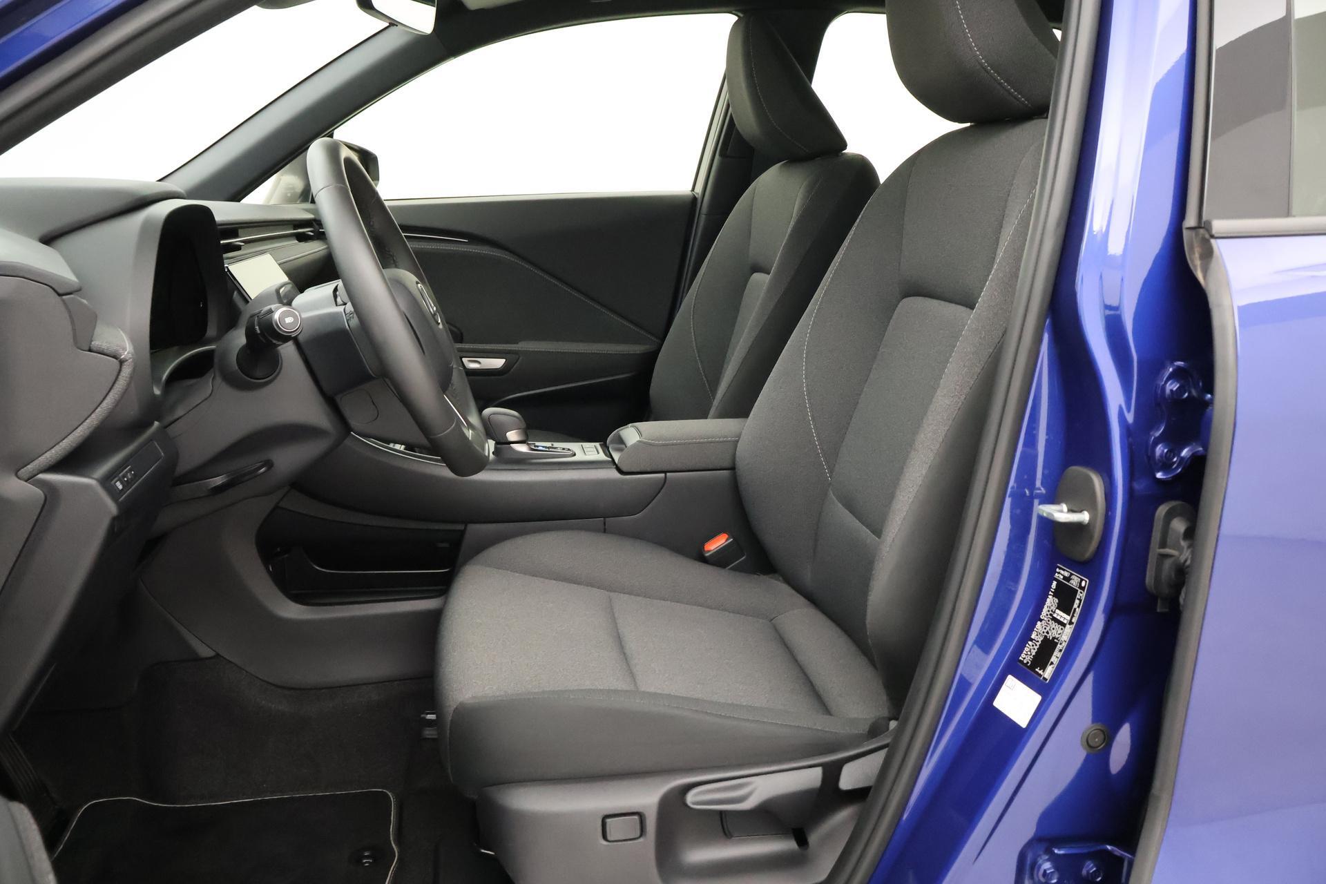 Lexus LBX