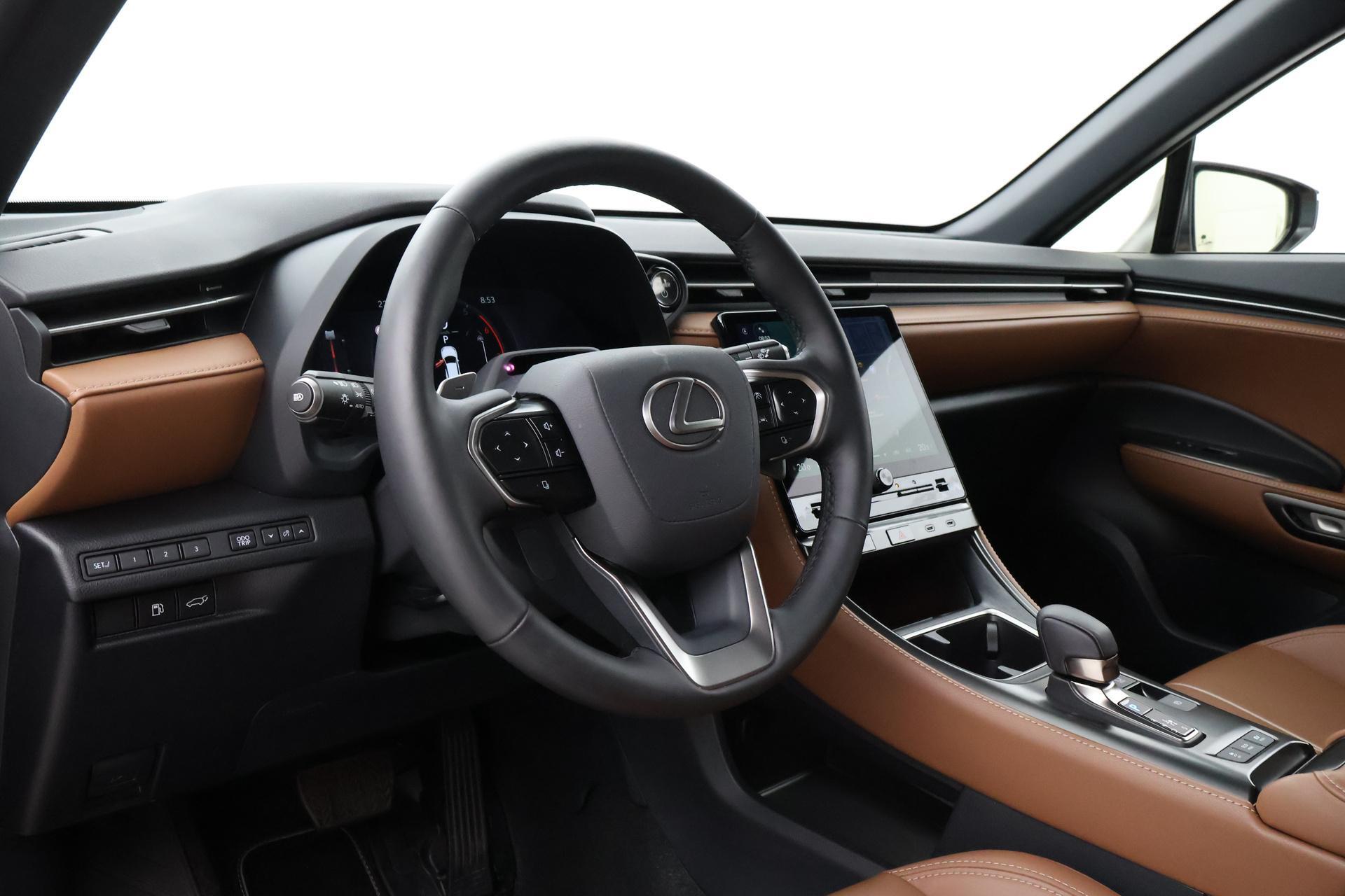 Lexus LBX