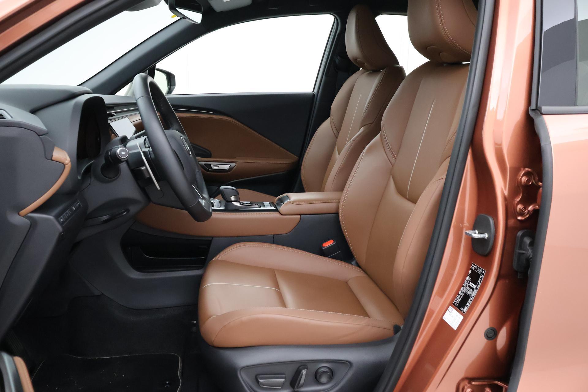 Lexus LBX