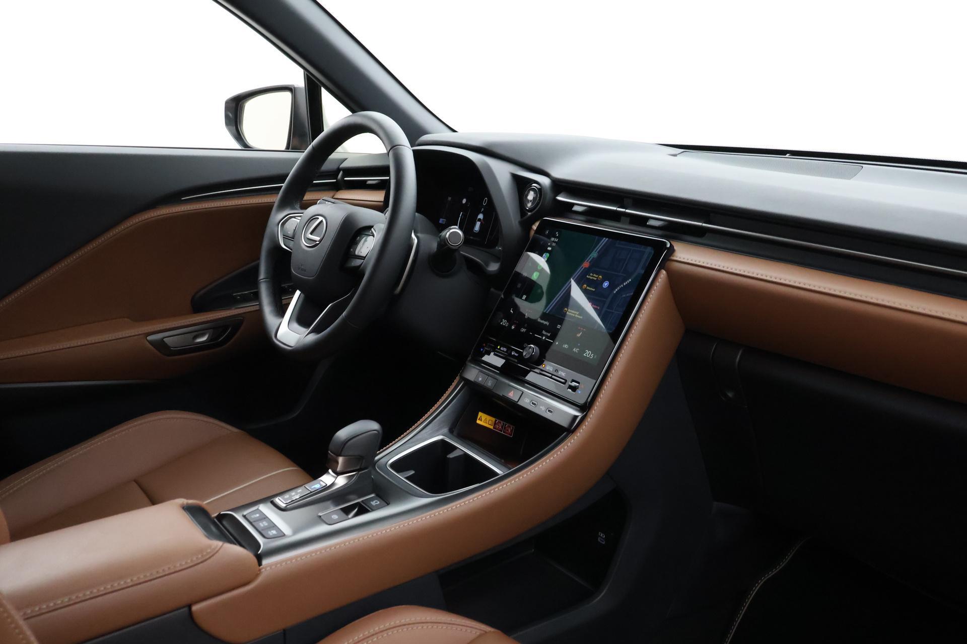 Lexus LBX