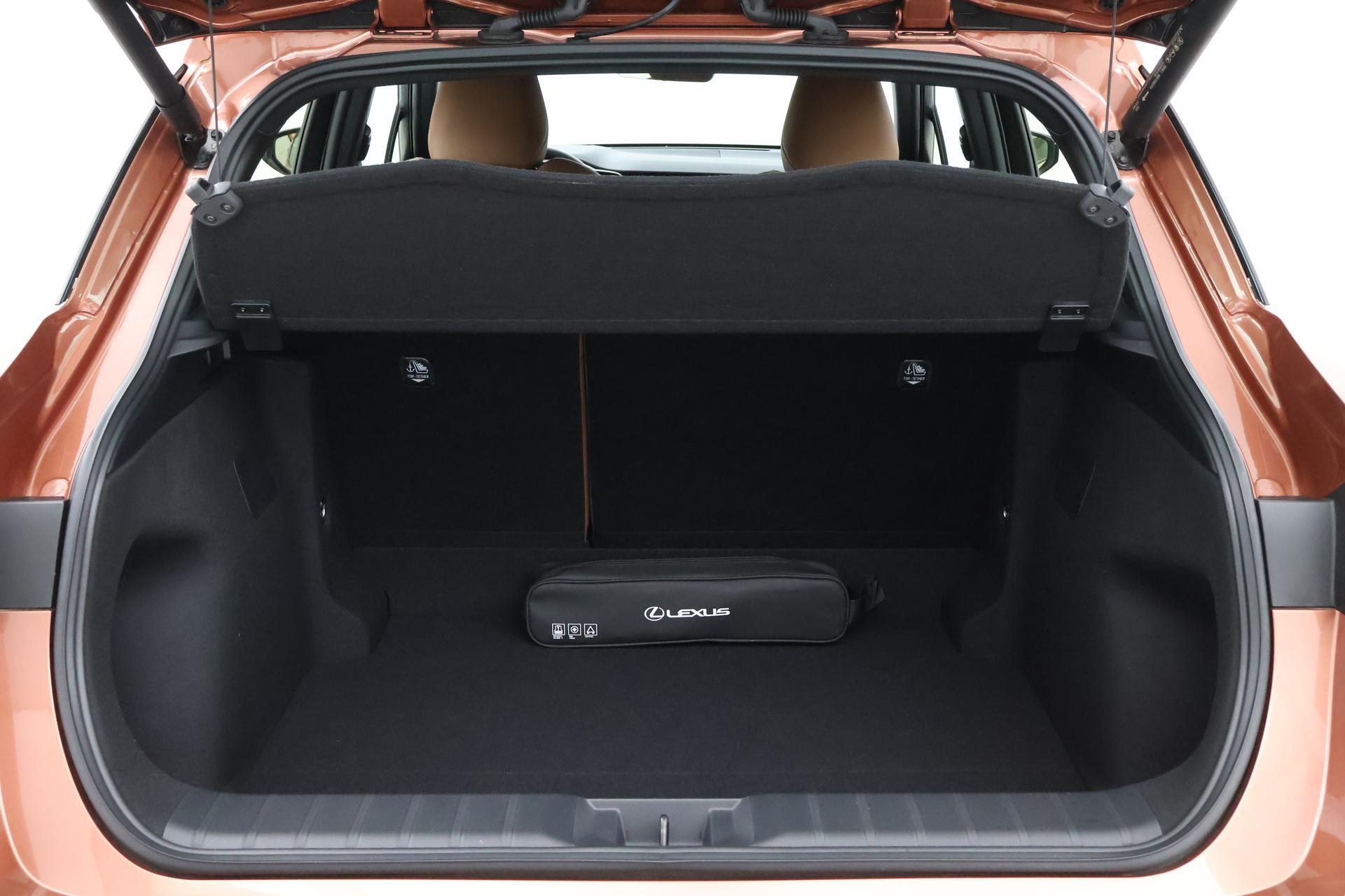 Lexus LBX