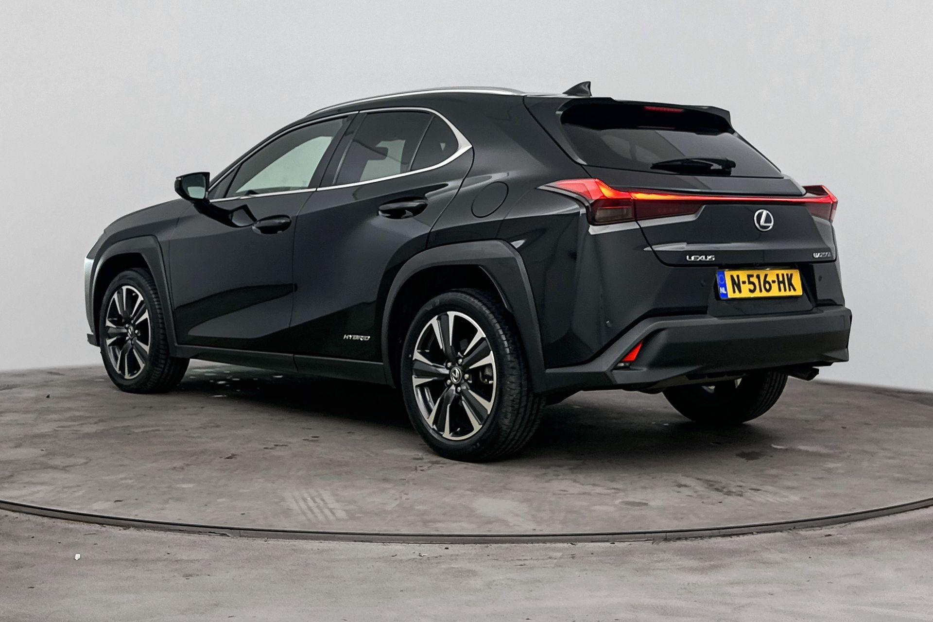 Lexus UX