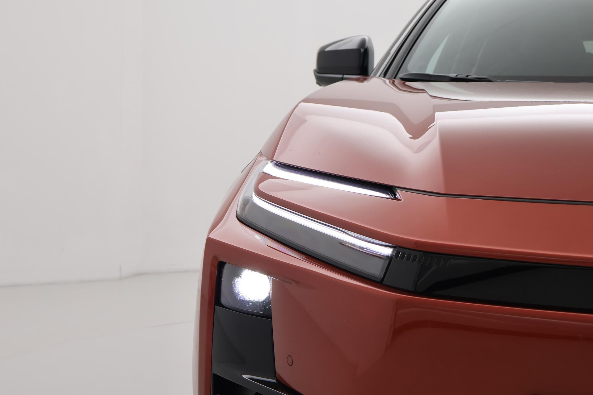 Toyota C-HR+