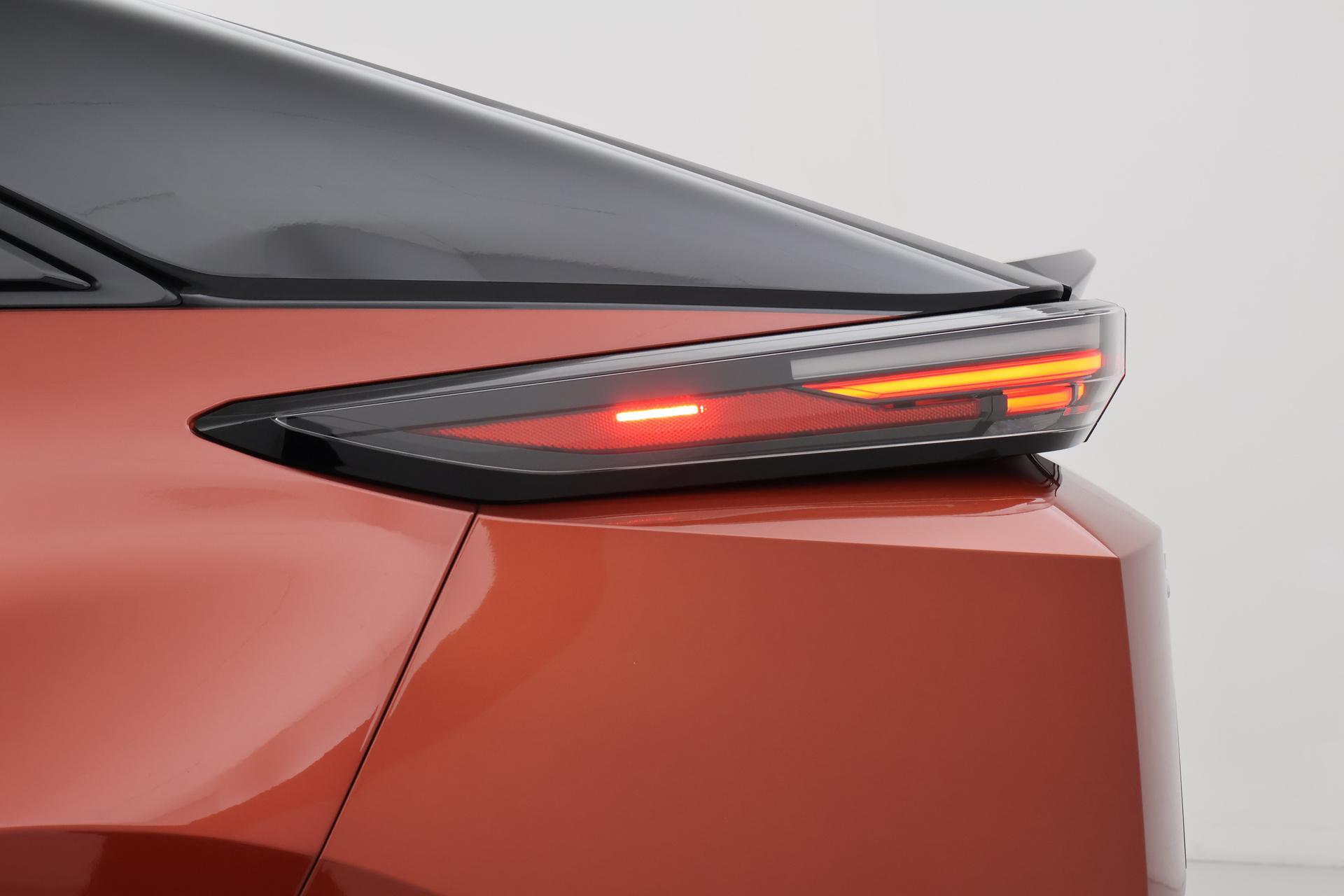 Toyota C-HR+