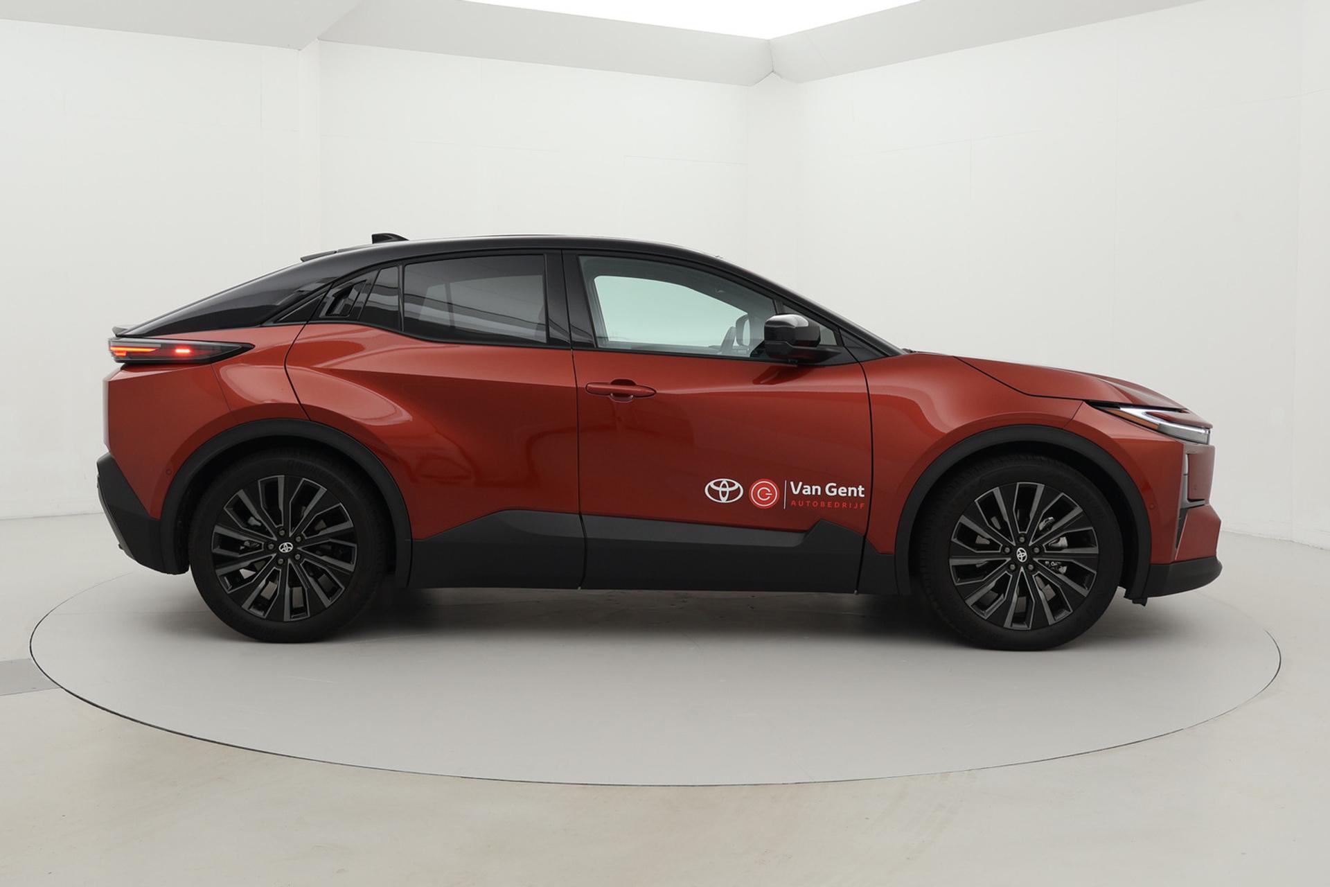 Toyota C-HR+