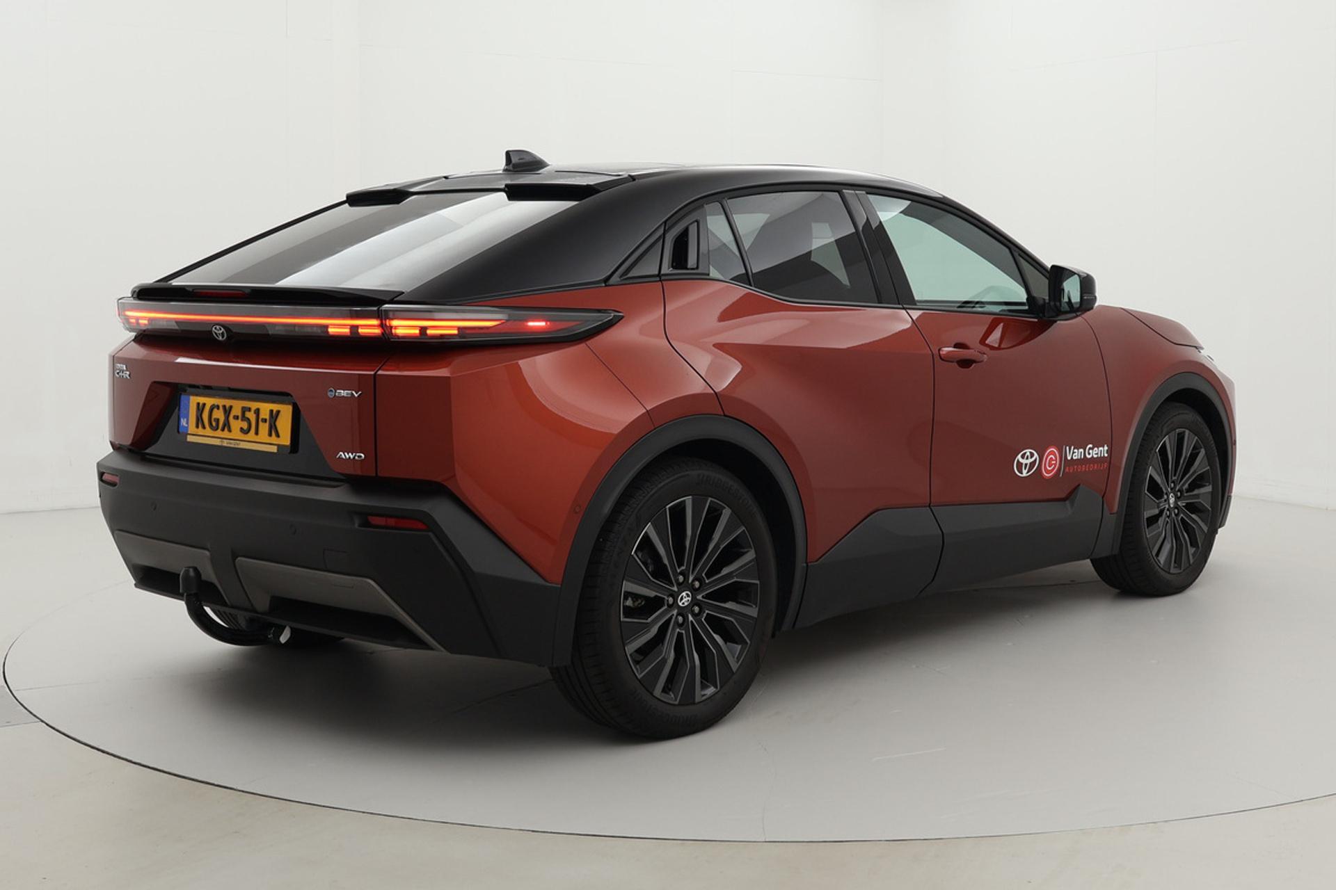 Toyota C-HR+