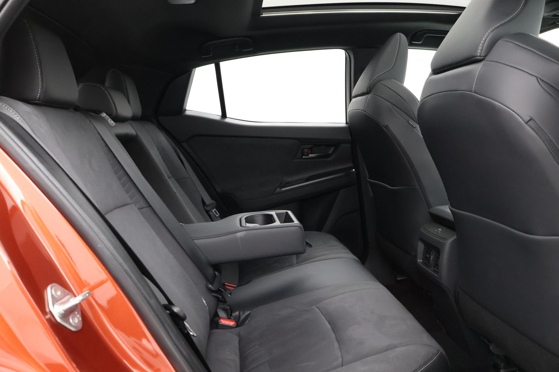 Toyota C-HR+