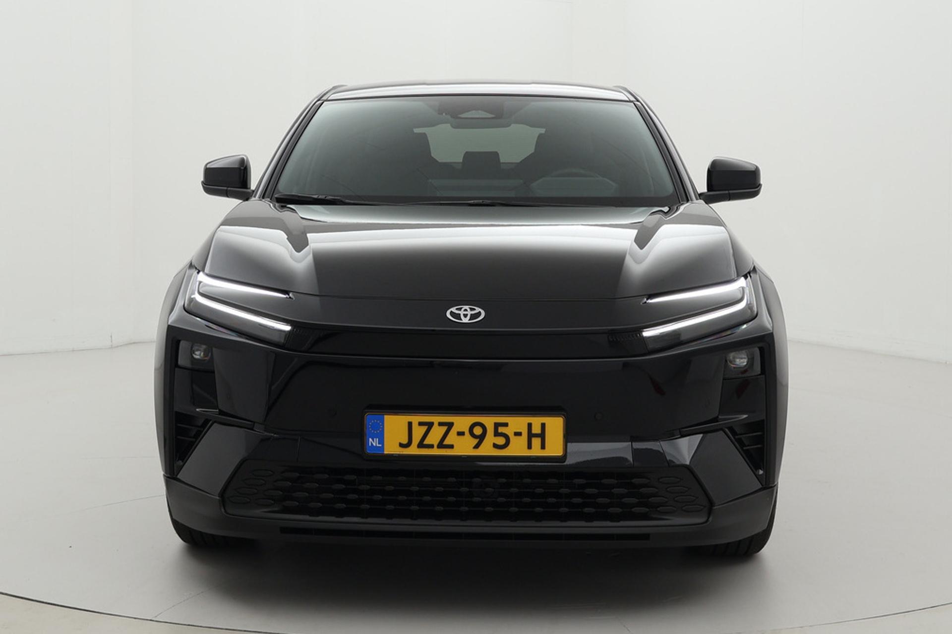 Toyota C-HR+