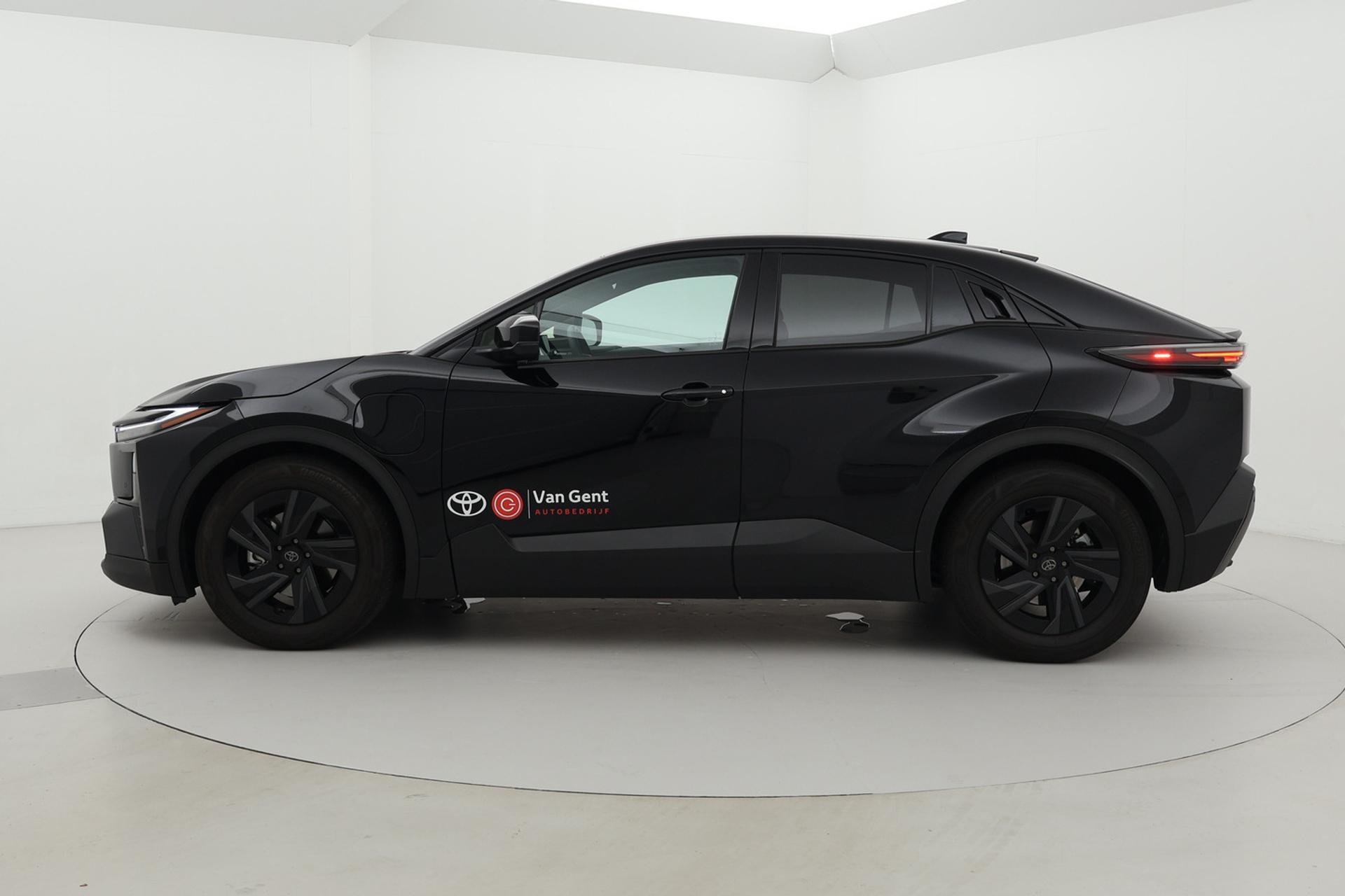 Toyota C-HR+