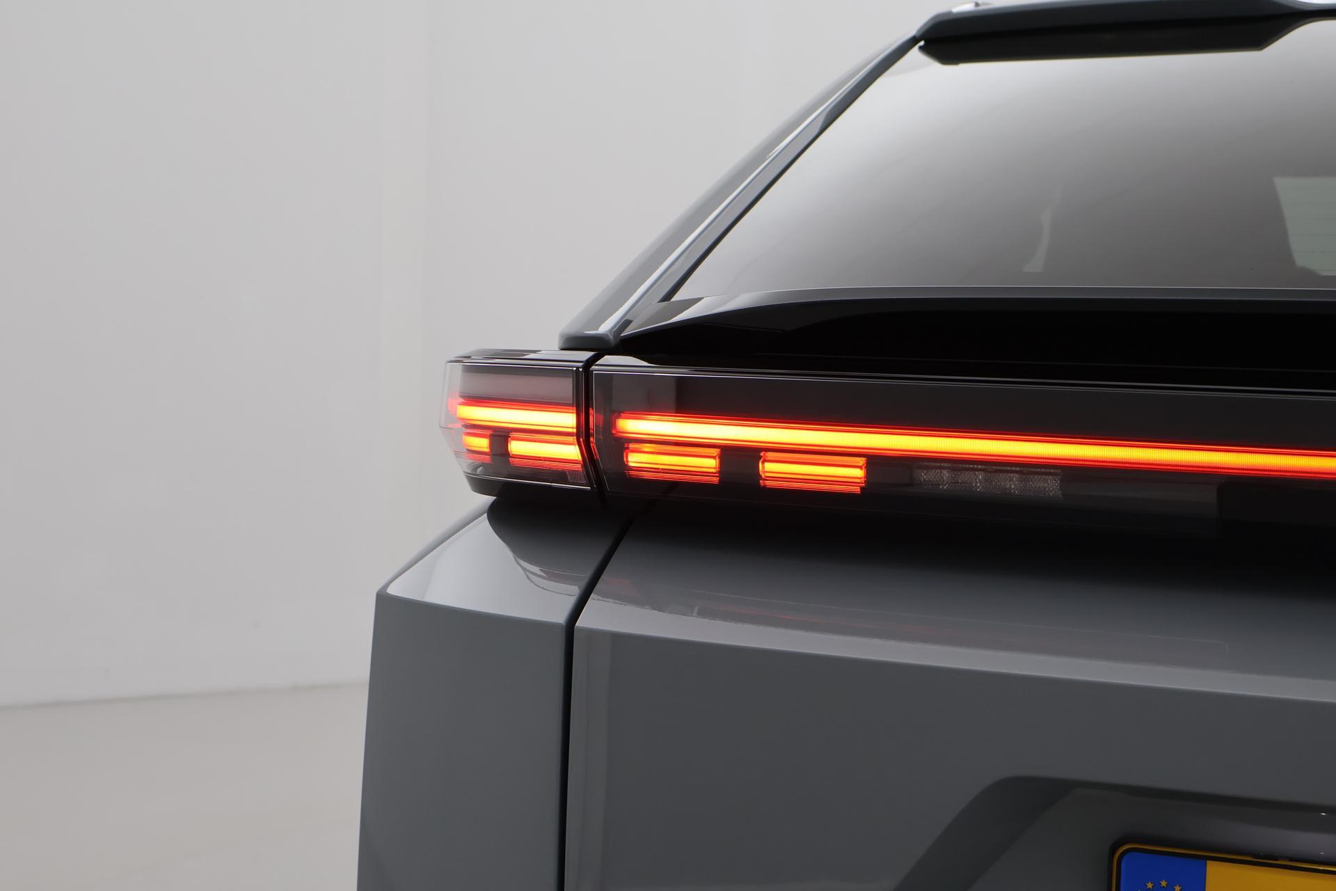 Toyota C-HR+