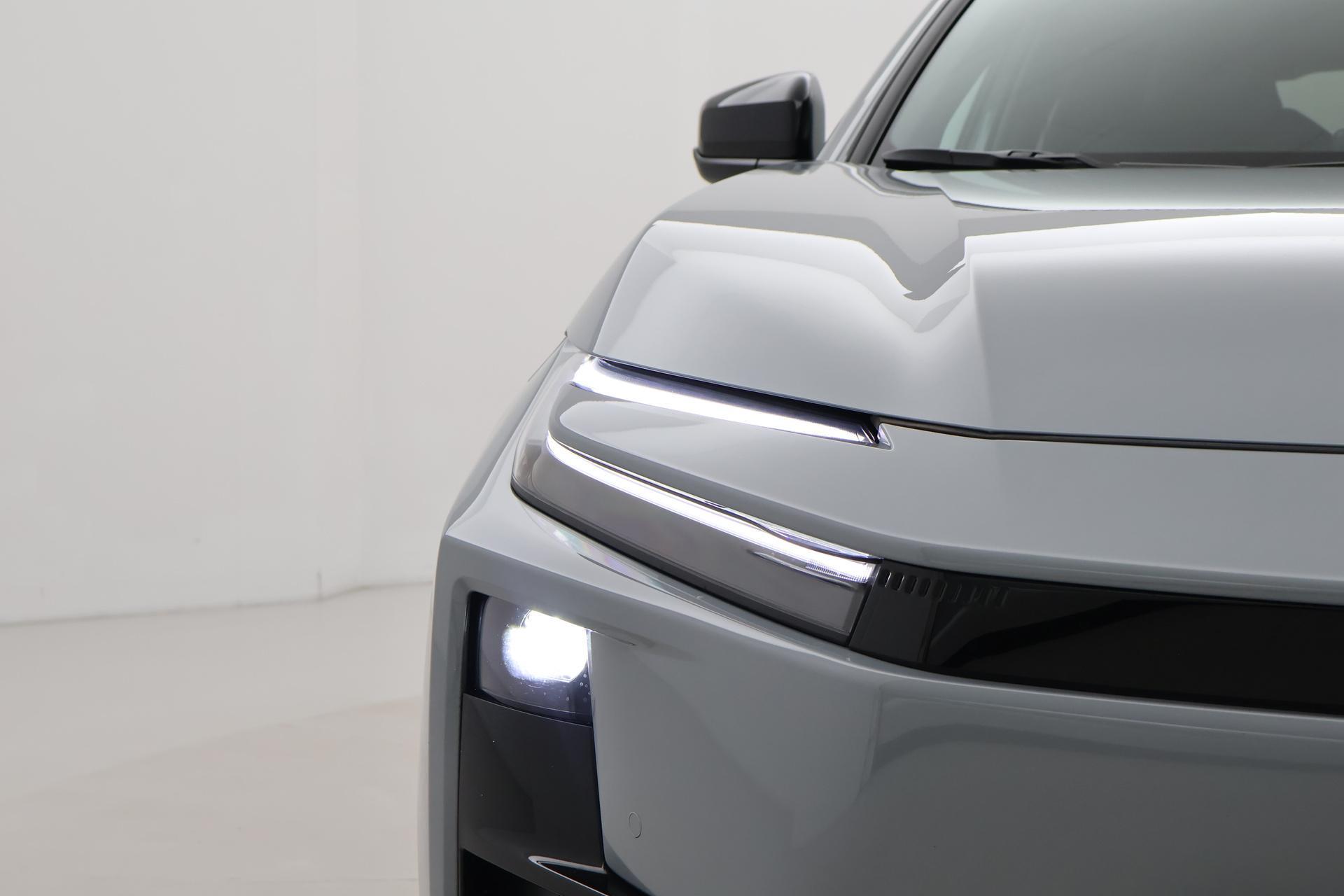 Toyota C-HR+