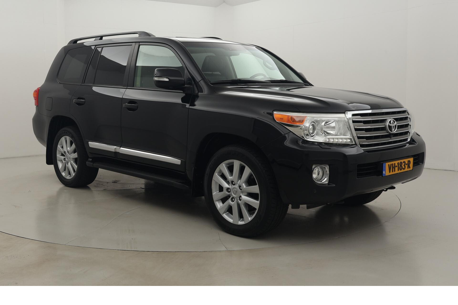 Toyota Land Cruiser V8