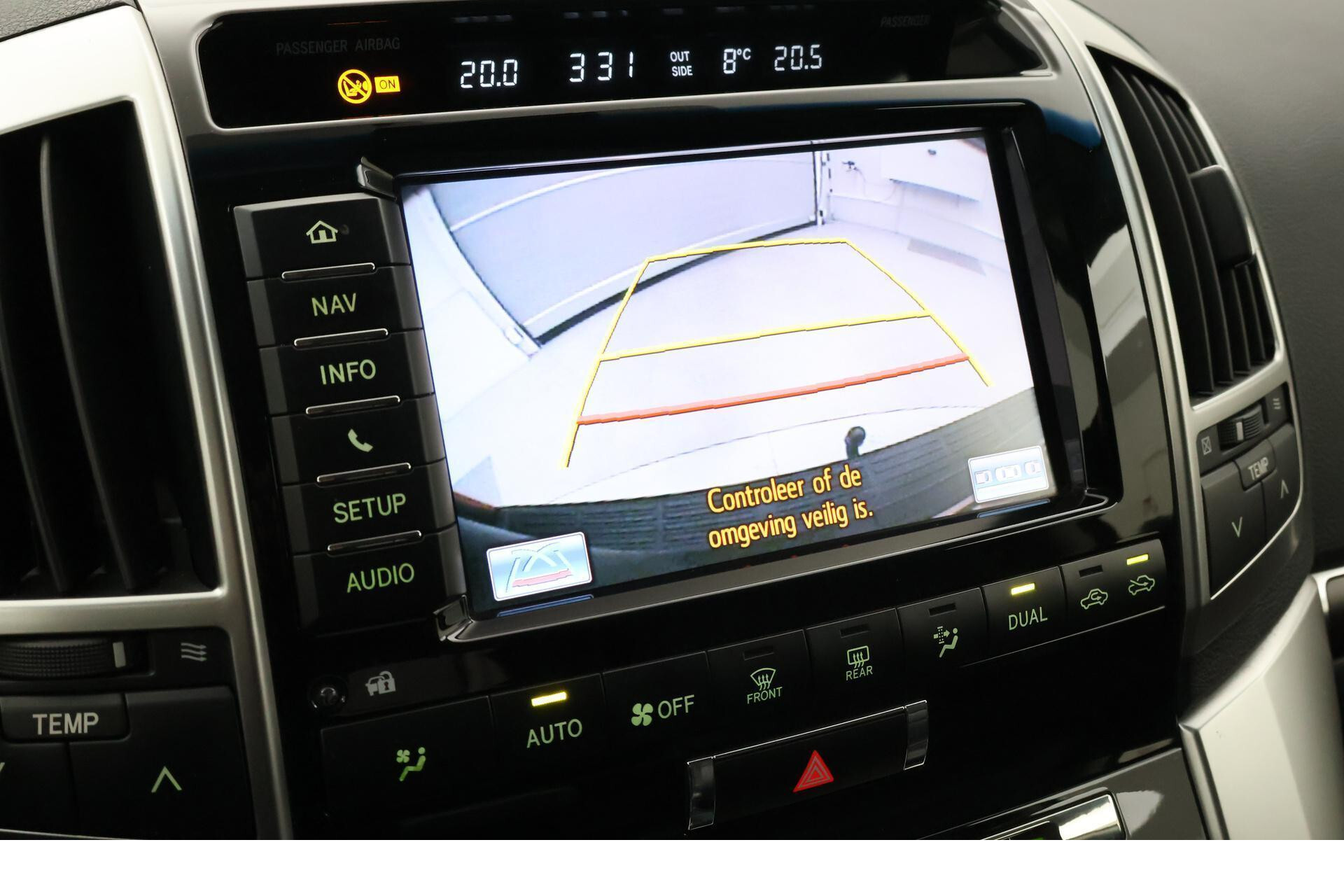 Toyota Land Cruiser V8