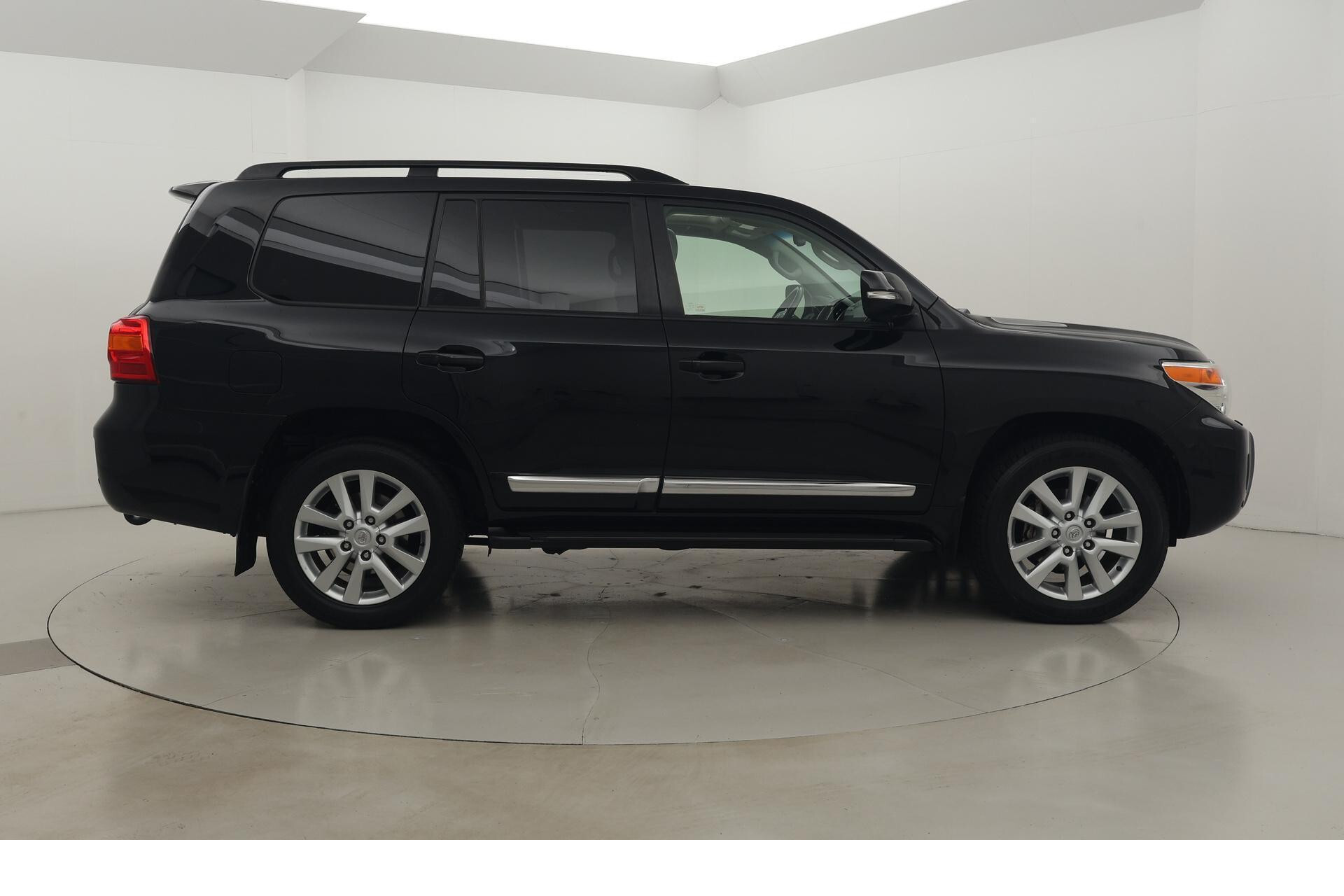 Toyota Land Cruiser V8