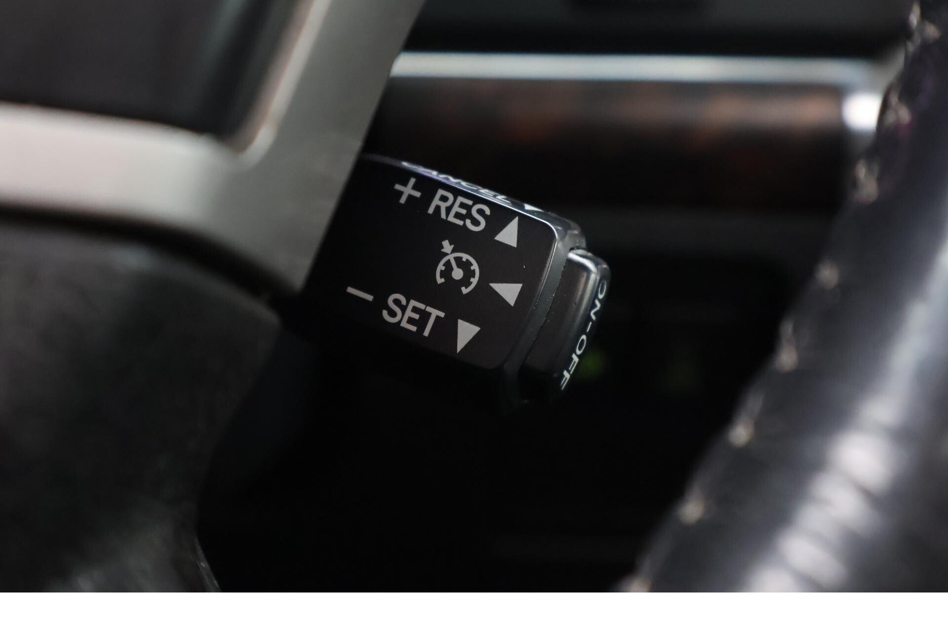 Toyota Land Cruiser V8