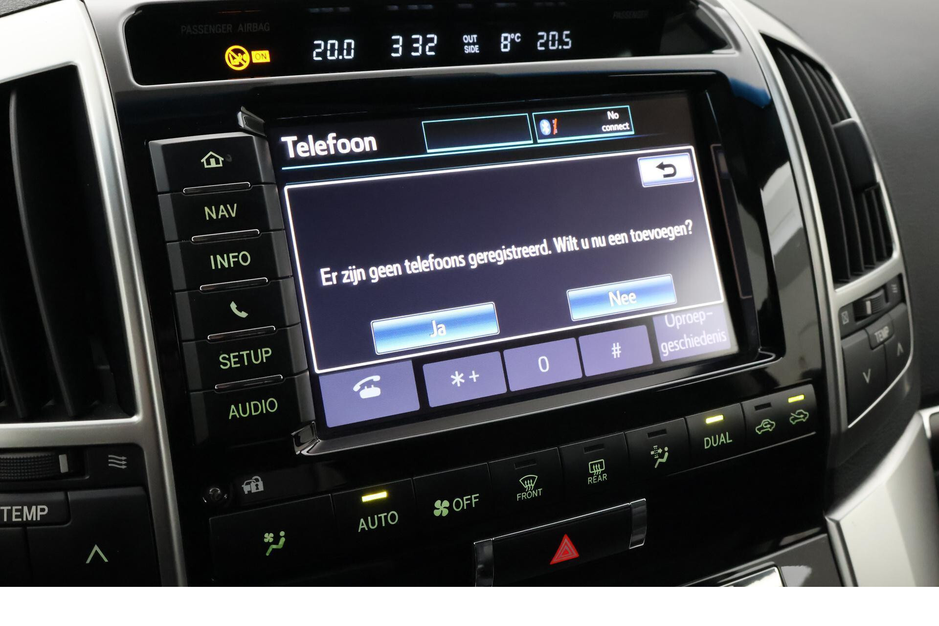 Toyota Land Cruiser V8