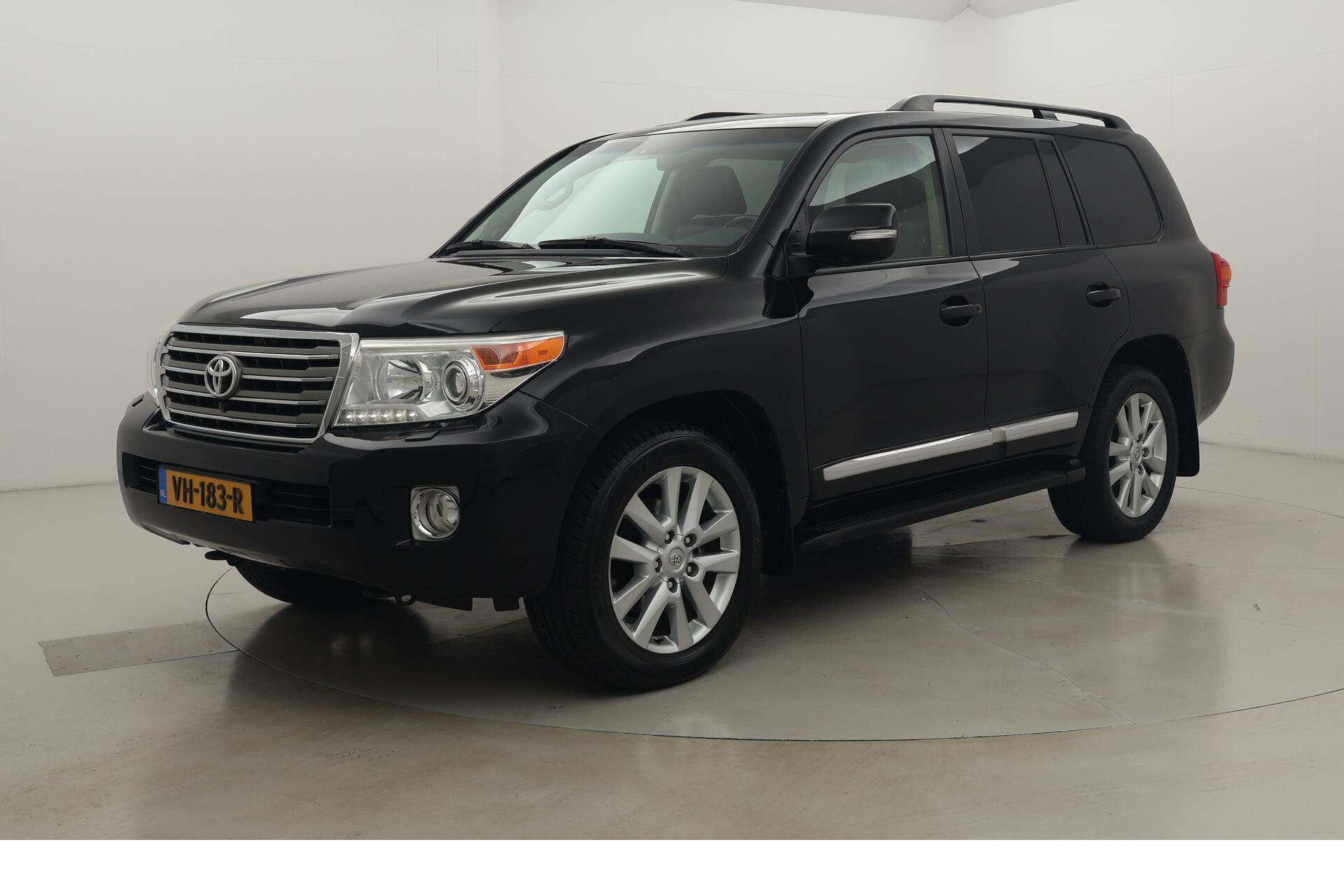 Toyota Land Cruiser V8