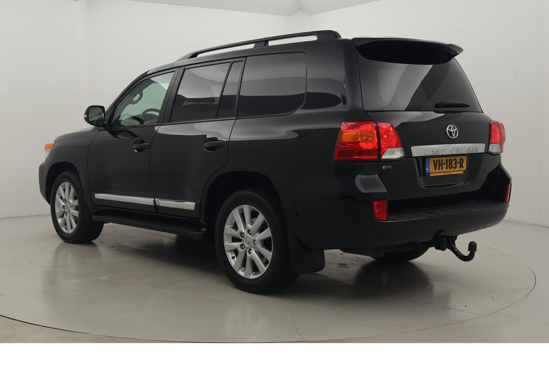 Toyota Land Cruiser V8