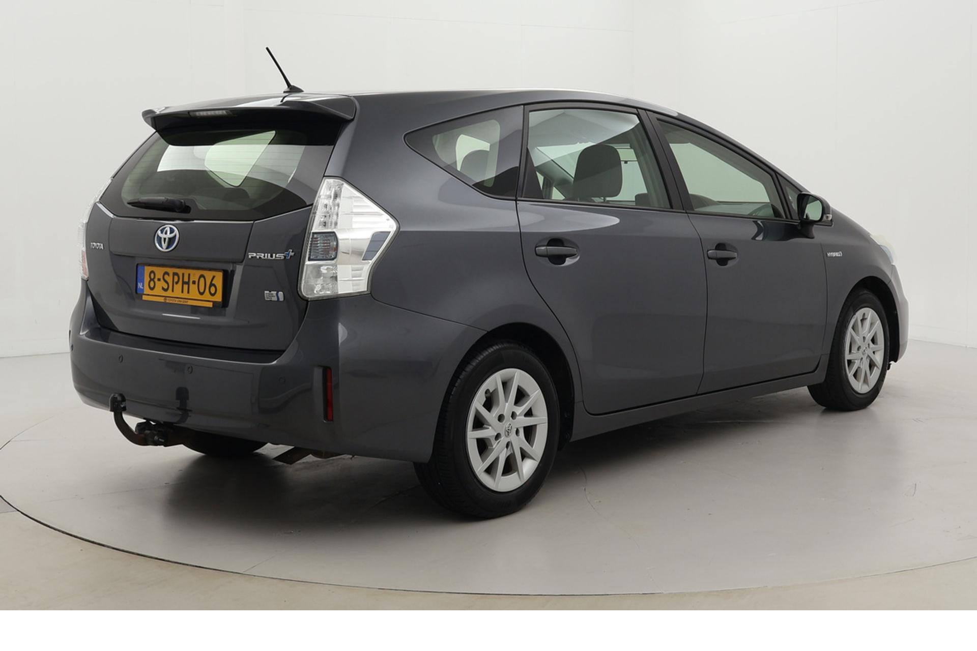 Toyota Prius Wagon
