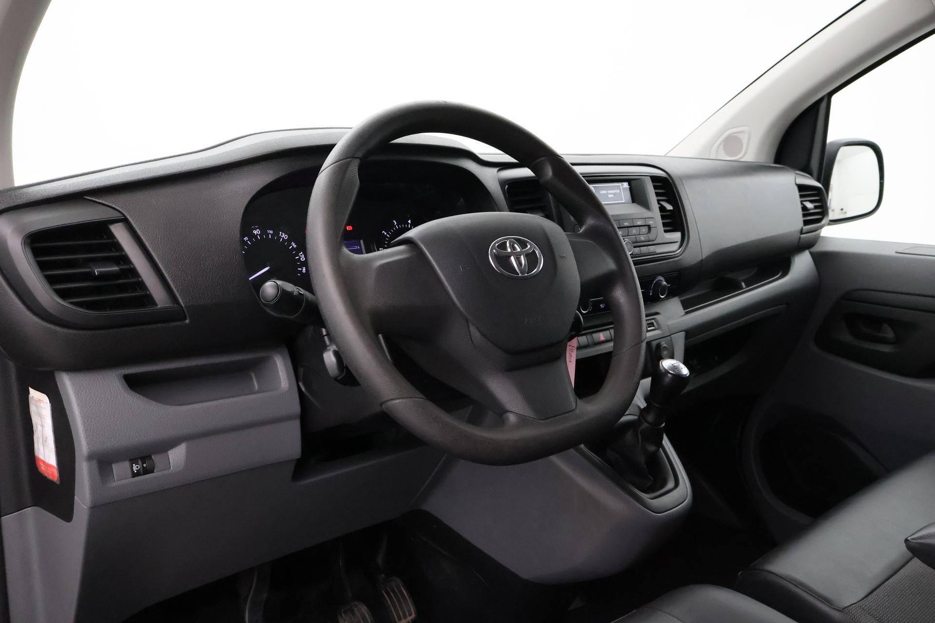 Toyota PROACE Compact