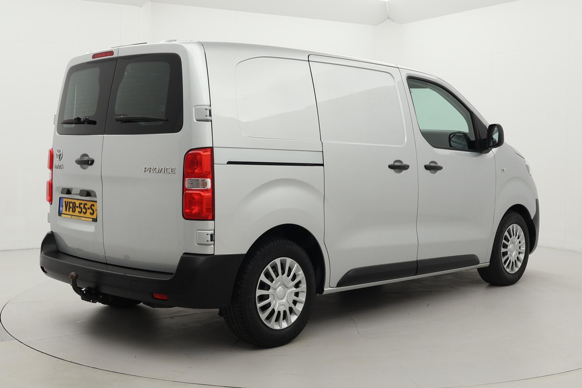 Toyota PROACE Compact