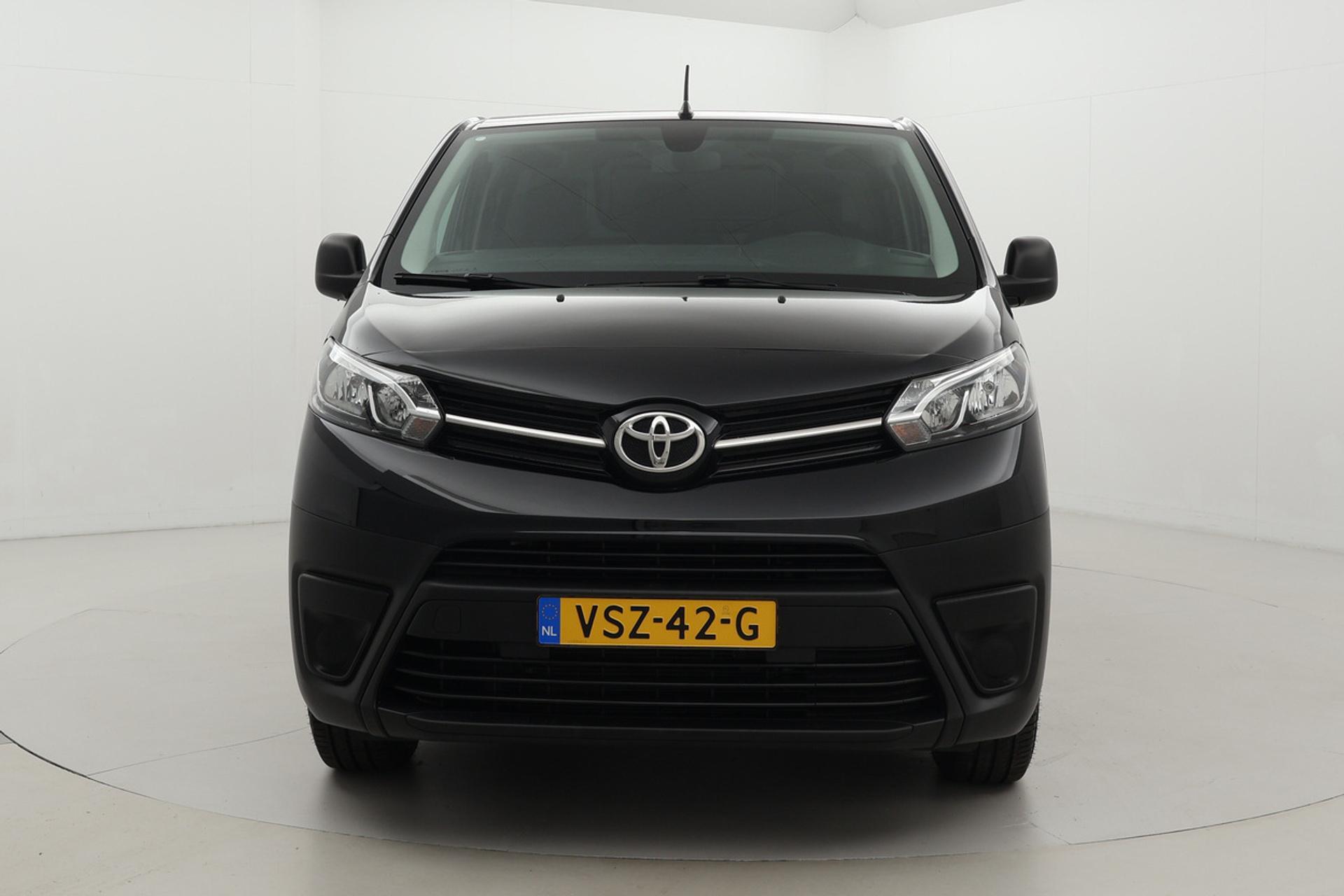 Toyota PROACE Electric Worker