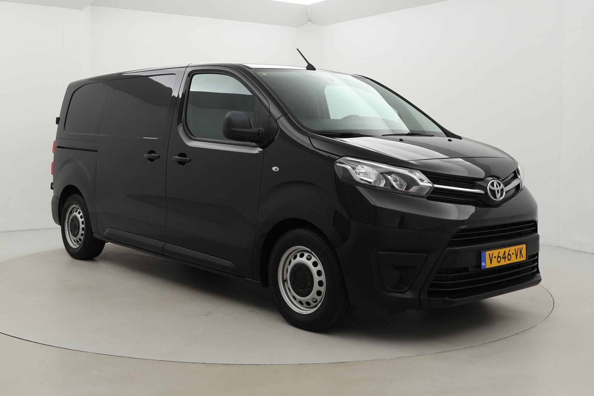Toyota PROACE Worker