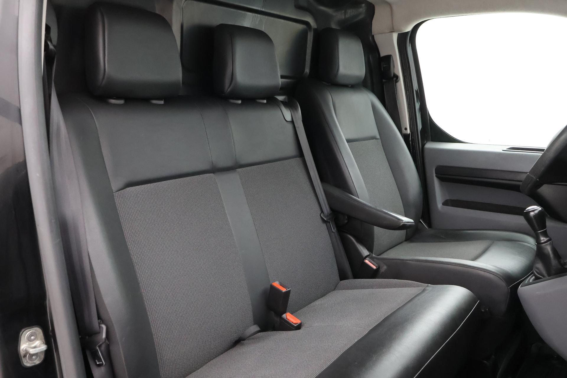 Toyota PROACE Worker