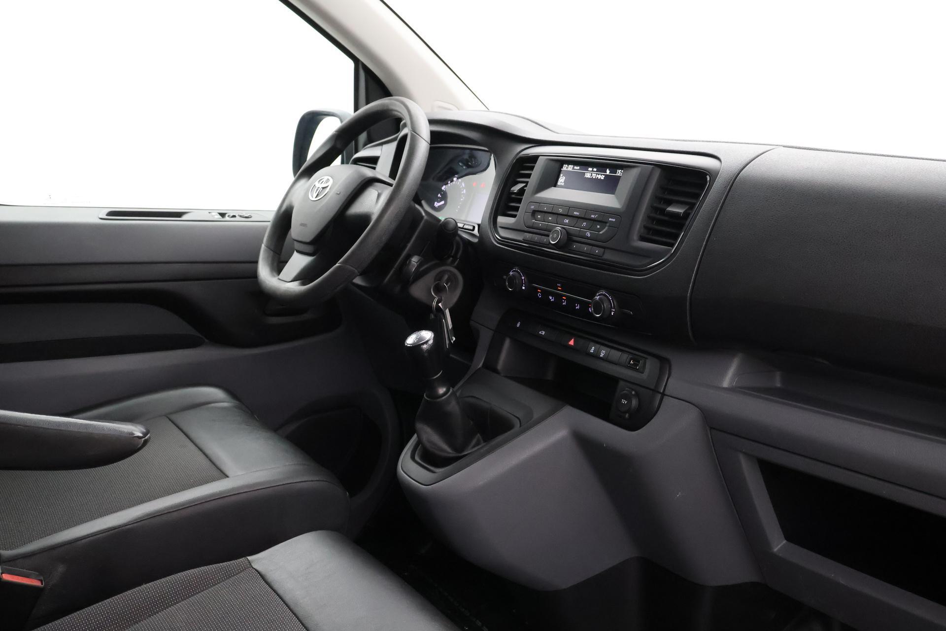 Toyota PROACE Worker