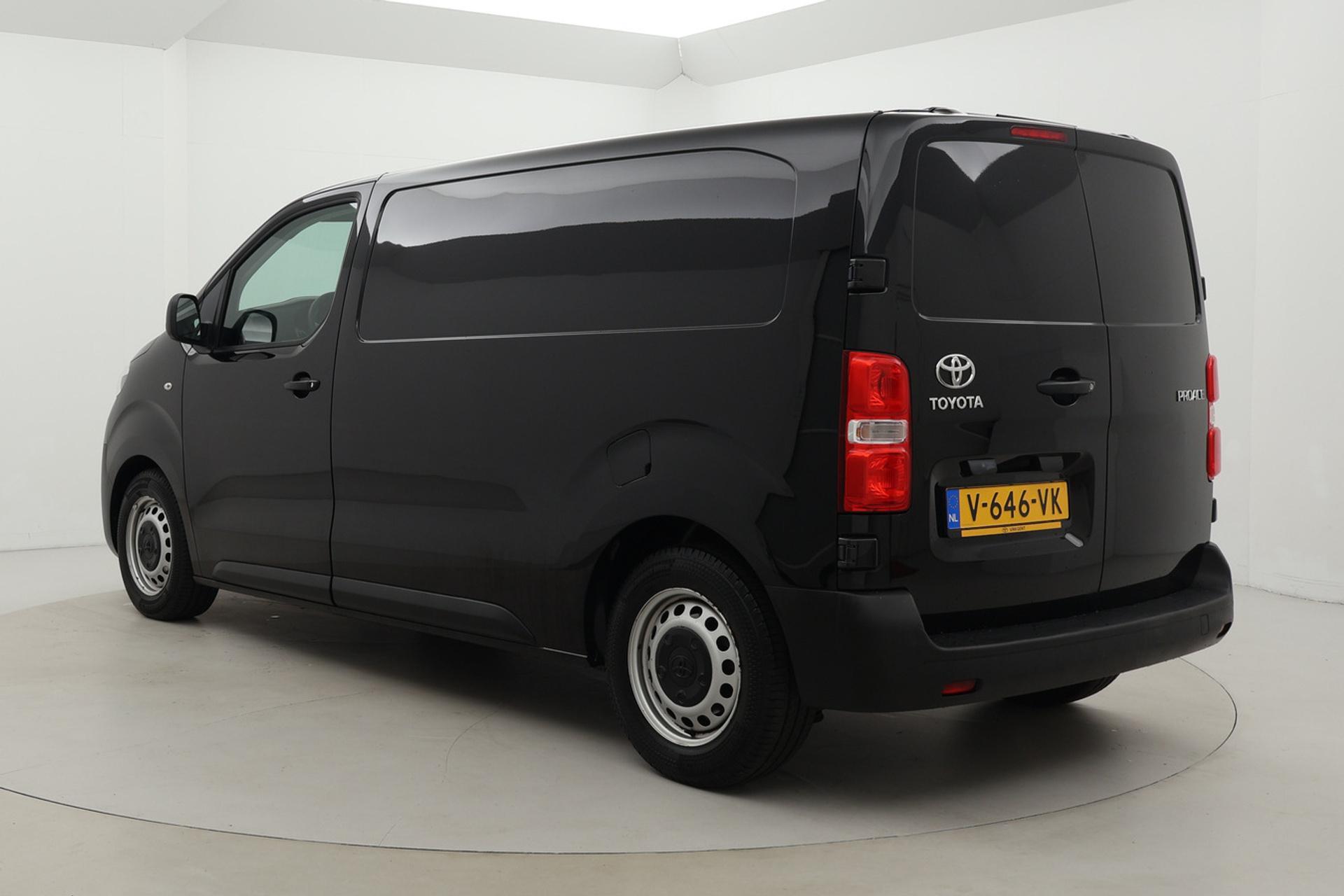 Toyota PROACE Worker