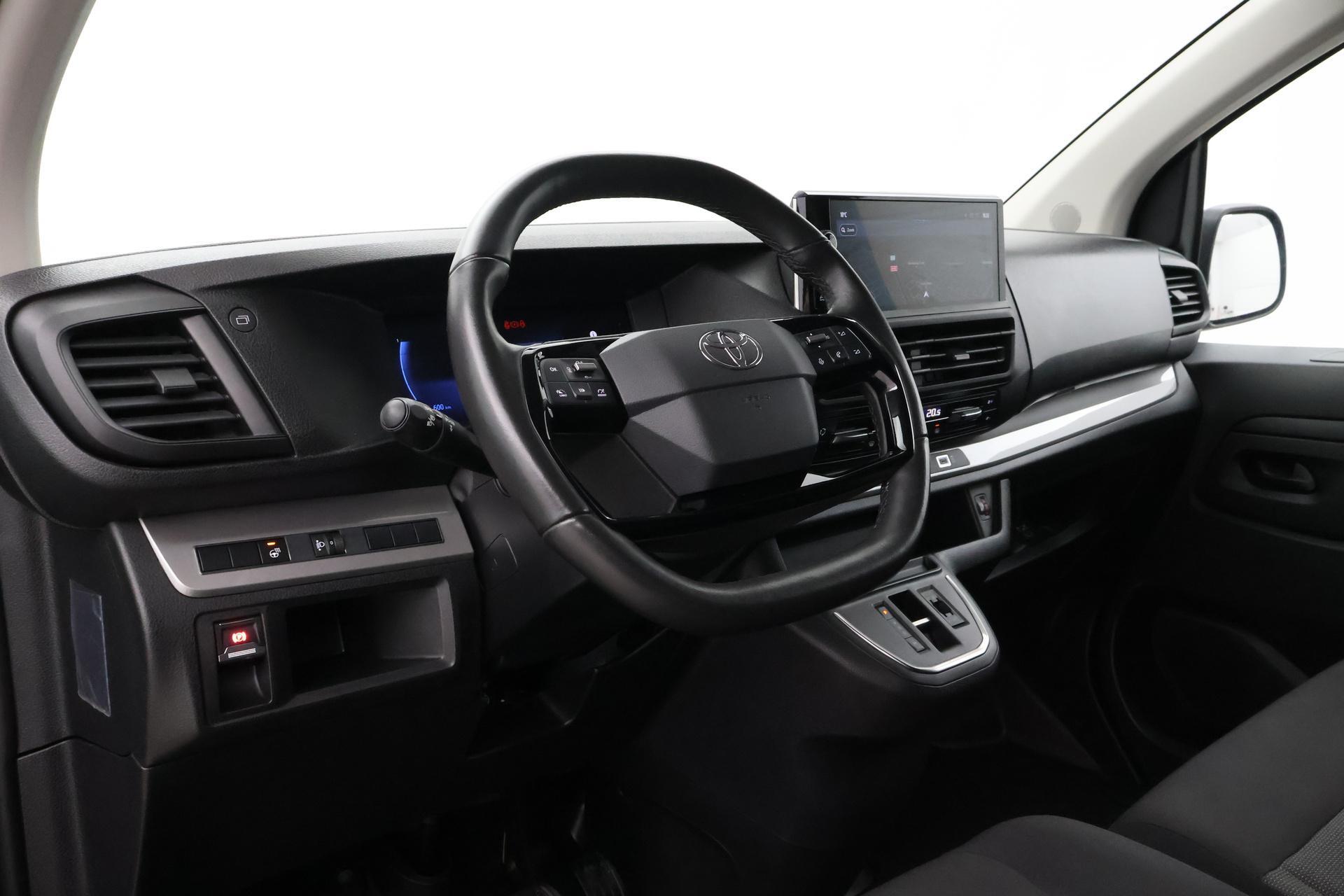 Toyota PROACE Worker