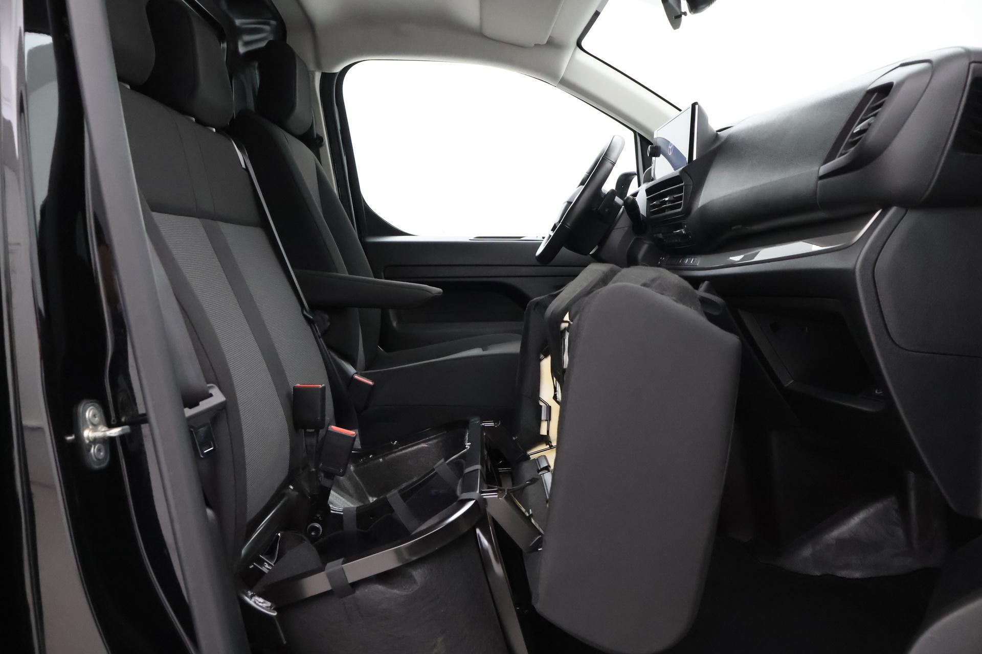 Toyota PROACE Worker