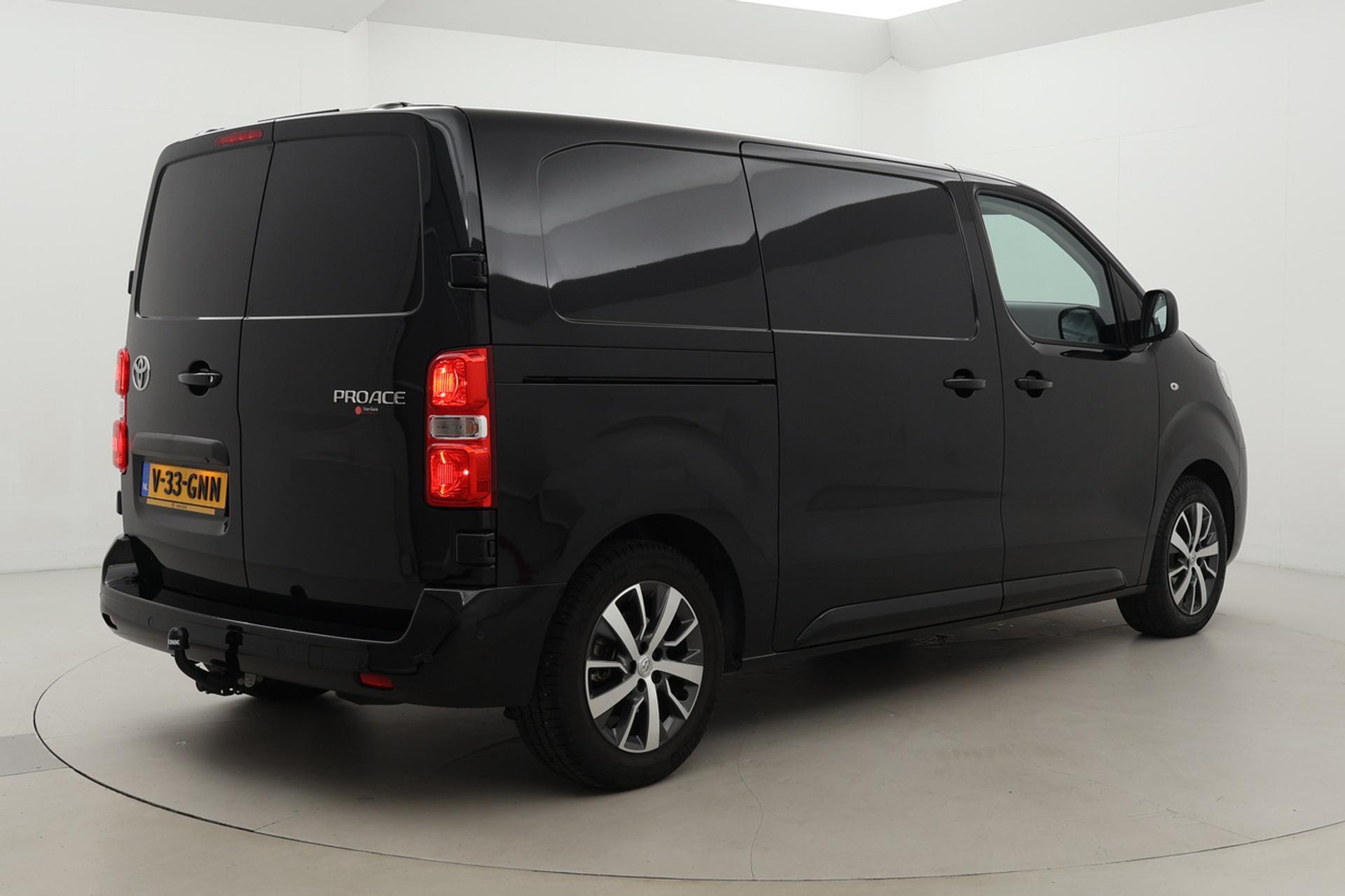 Toyota PROACE Worker