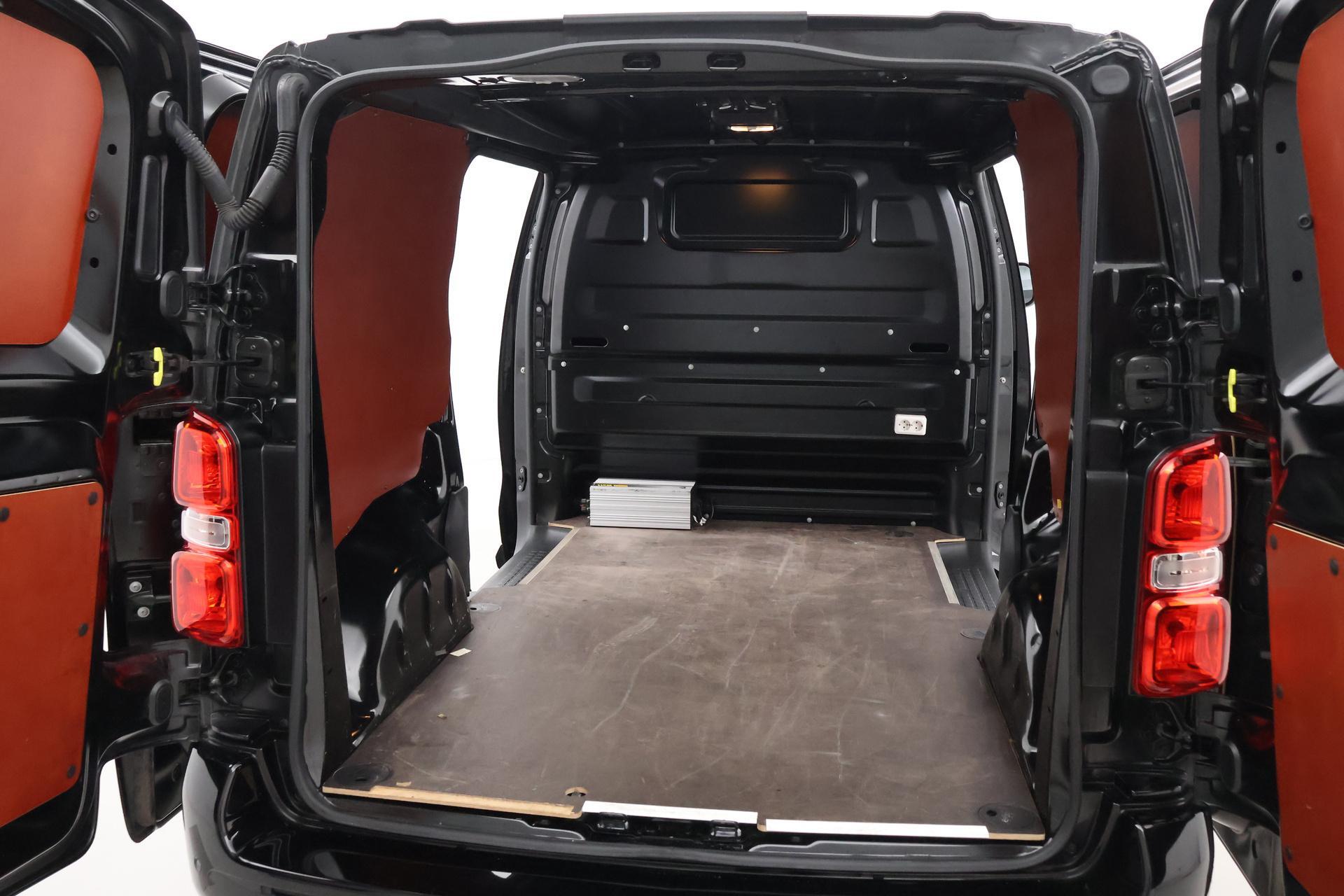 Toyota PROACE Worker